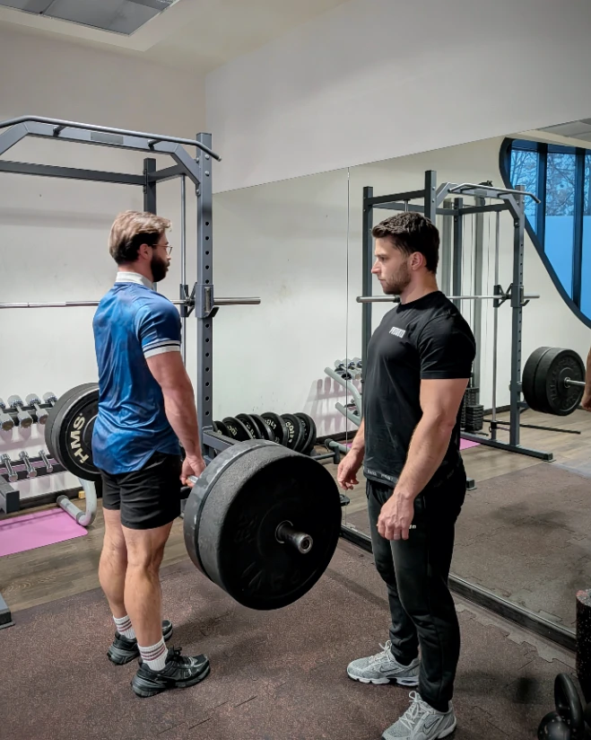 Trening siłowy mężczyzn Kraków – budowanie siły i masy mięśniowej